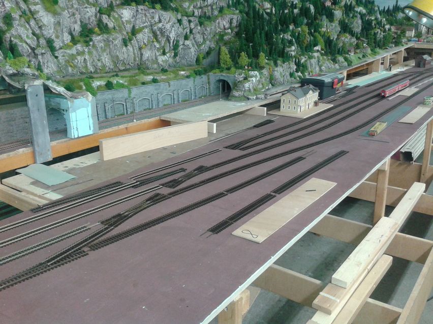 Bahnhof
Die ersten Gleise liegen provisorisch 
Keywords: Klosterfeldt;Bahnhof