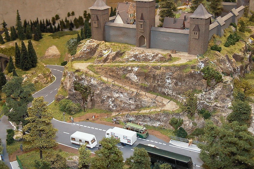 Burg im Jahr 2002
Der Aufsieg zur Burg
